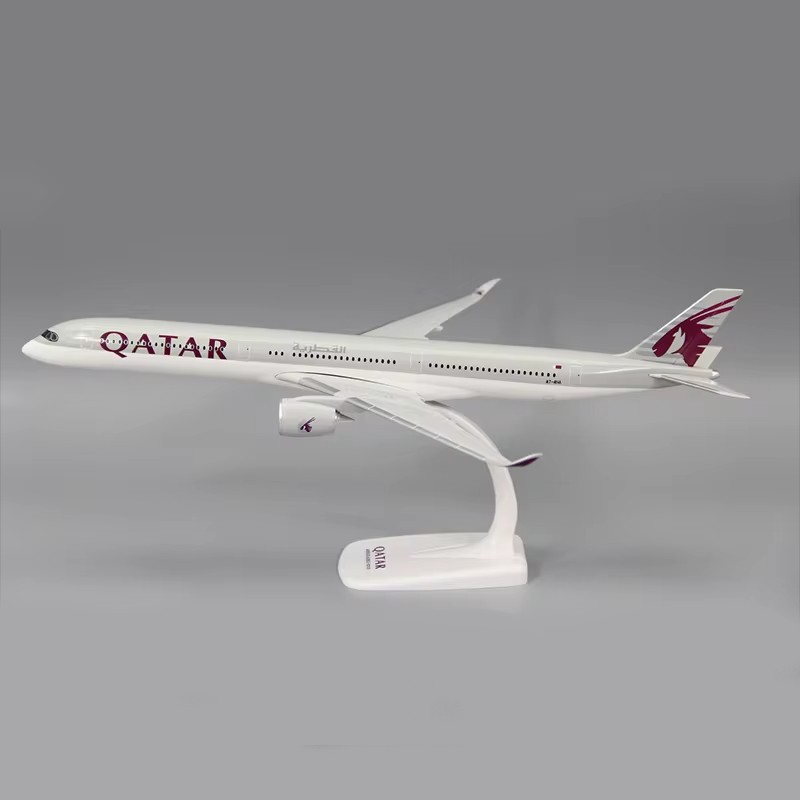 Model Airplane Plastic - A350-1000 Qatar Airways Schaal 1:200 A350